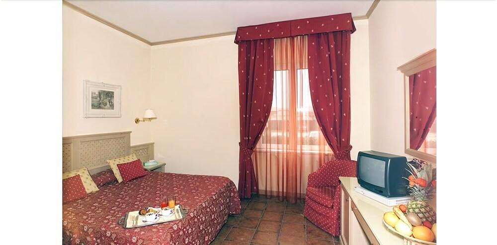 Hotel Quadrifoglio By Mancini Rome Exterior photo