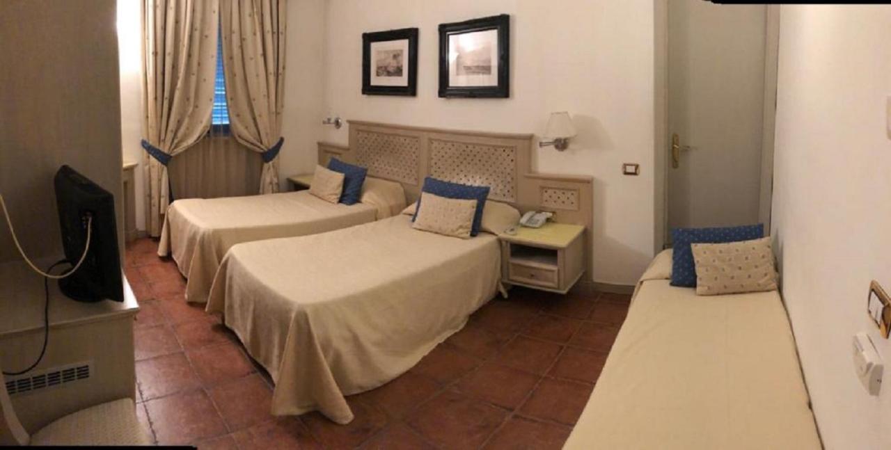 Hotel Quadrifoglio By Mancini Rome Exterior photo